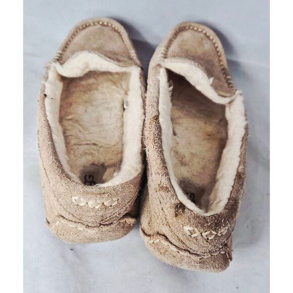UGG - Picture 4 of 8